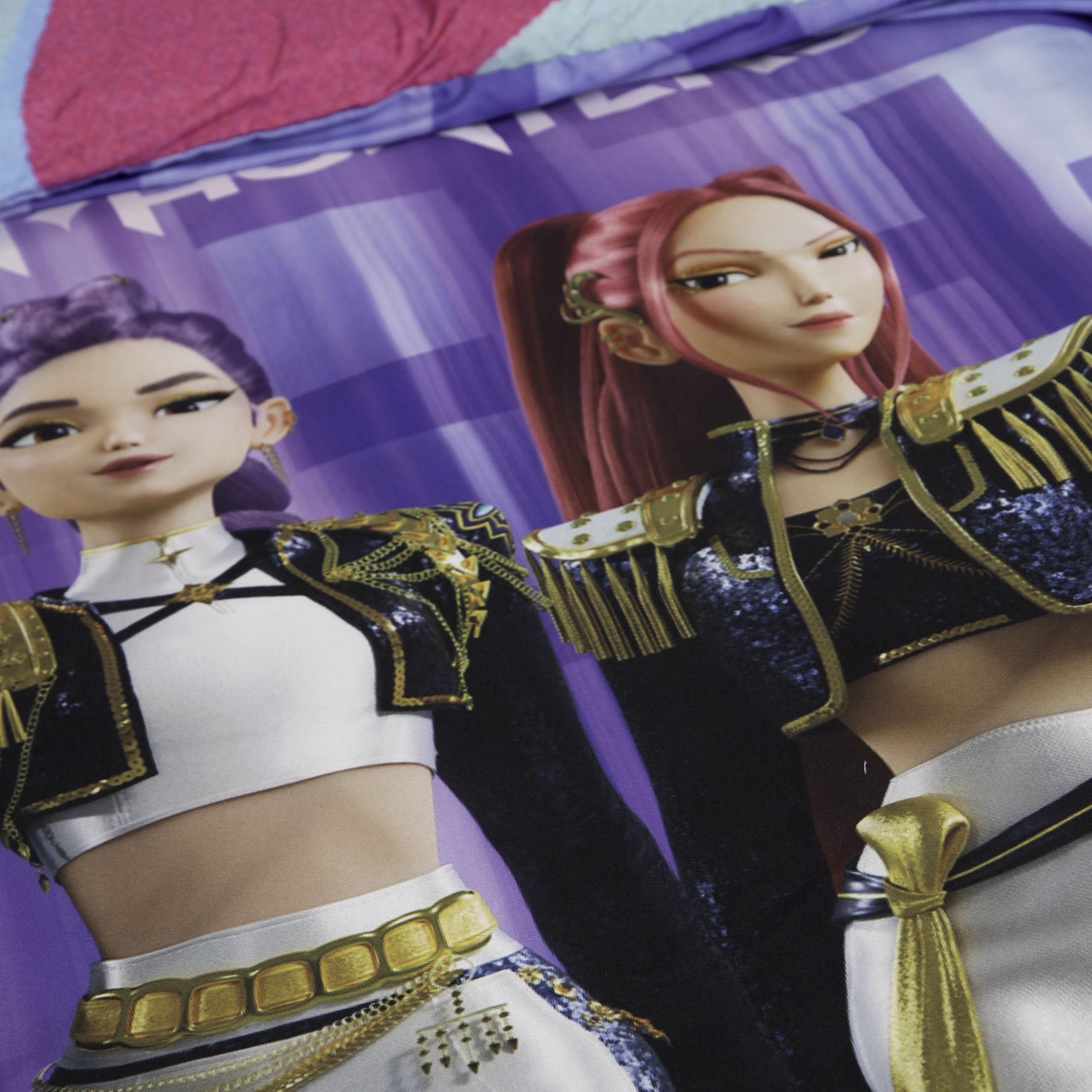 Parure de lit K-Pop Demon Hunters motif Huntrix et Saja réversible – Image 4